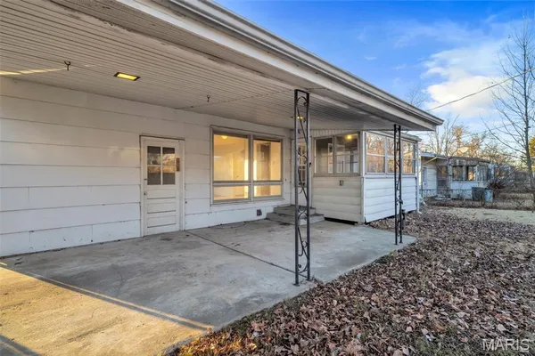 $1,460 | 9014 Ellison Drive, Jennings, MO 63136