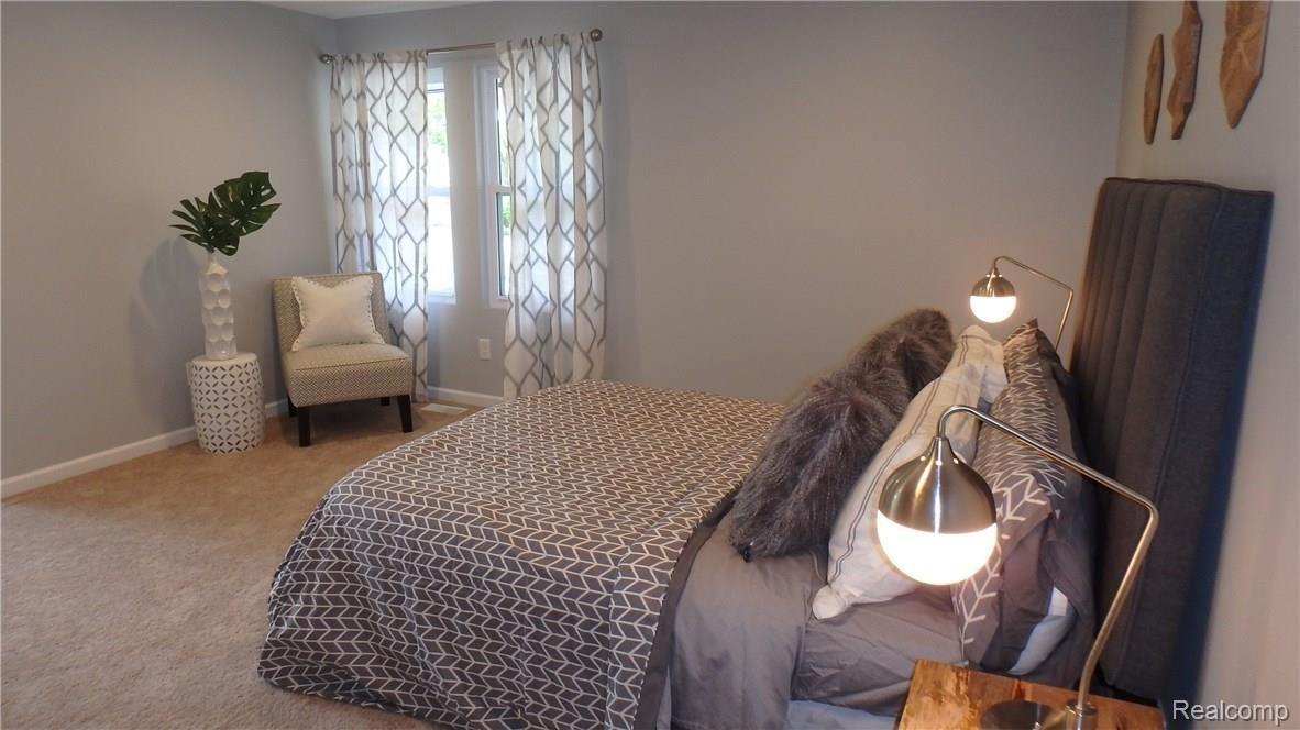 3370 Greenwood Street Rochester, MI 48309 - Photo 11 of 21 master bedroom