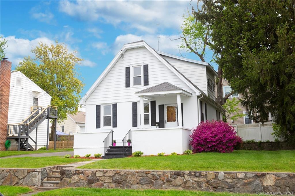 74 Stuart Avenue Norwalk, CT 06850 - Photo 1 of 1 Welcome to 74 Stuart Avenue. Move right in to this delightful, conveniently located home in Spring Hill.
