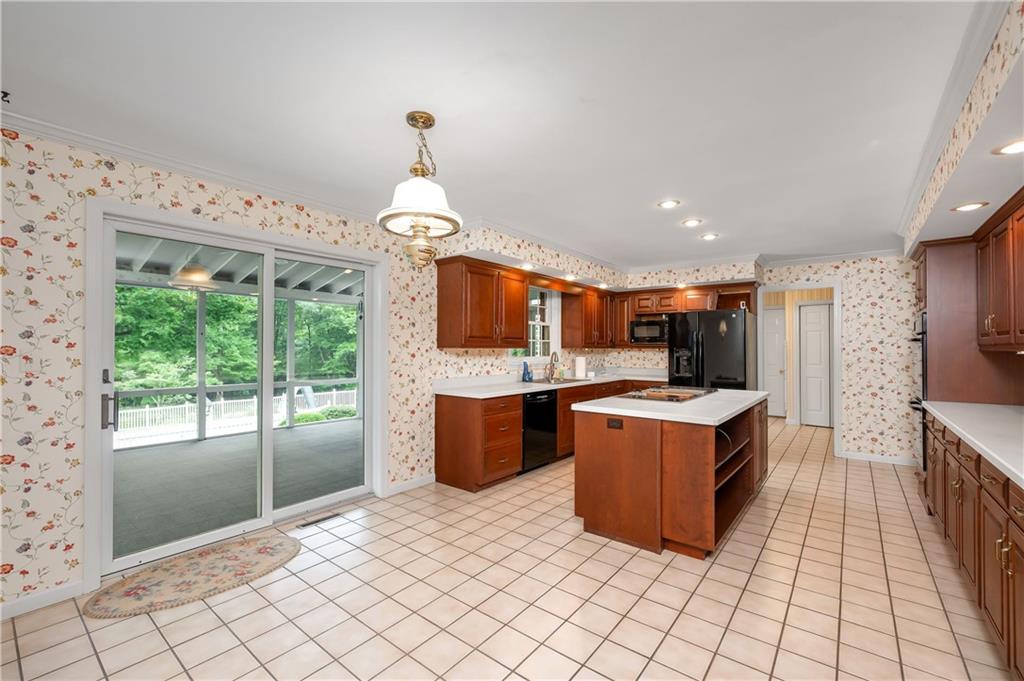 120 Mont Road Butler, PA 16001 - Photo 11 of 50
