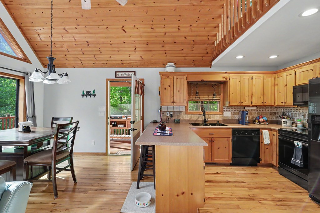340 Vista Hills Road Murphy, NC 28906 - Photo 15 of 56