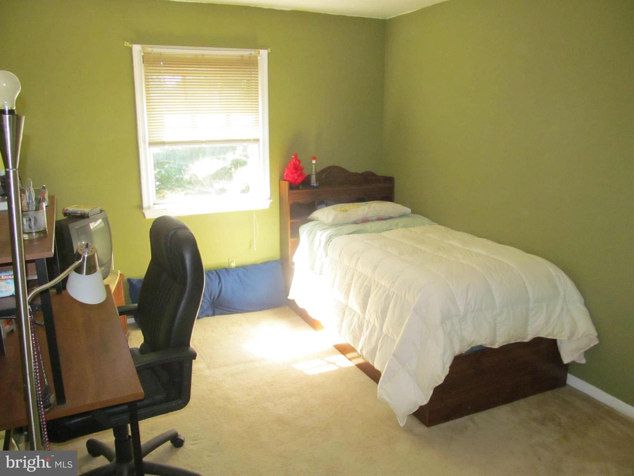415 Broadwater Road Arnold, MD 21012 - Photo 13 of 15 Bedroom