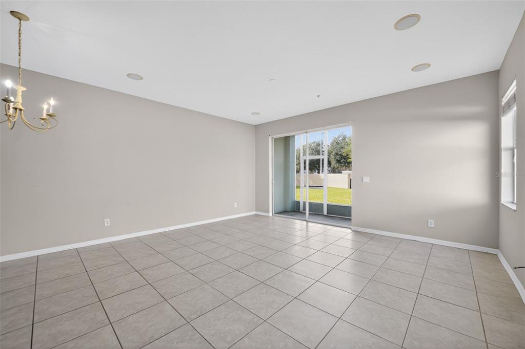 6071 Strada Isle Way Orlando, FL 32835 - Photo 11 of 29 a view of an empty room