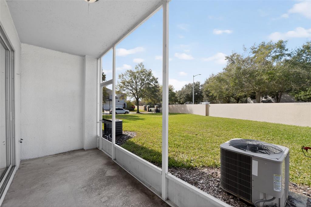 6071 Strada Isle Way Orlando, FL 32835 - Photo 25 of 29 a view of outdoor space and city view