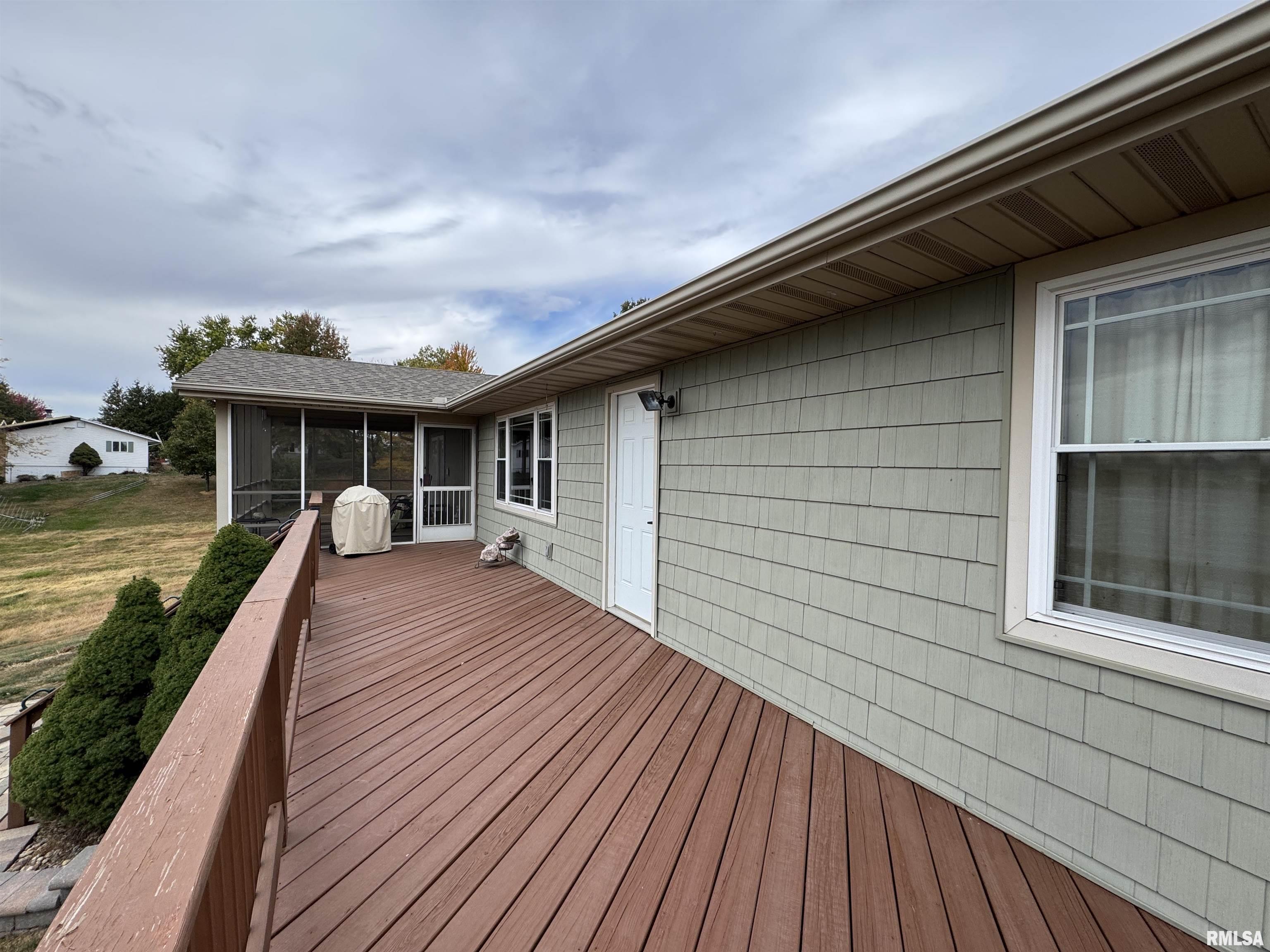 116 Kramer Road Avon, IL 61415 - Photo 8 of 52