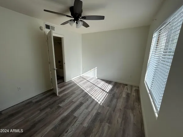 $2,100 | 16825 North 14th Street, Unit 75, Phoenix, AZ 85022