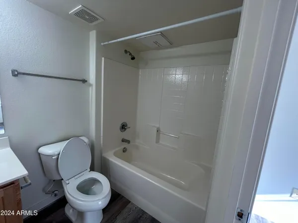 $2,100 | 16825 North 14th Street, Unit 75, Phoenix, AZ 85022