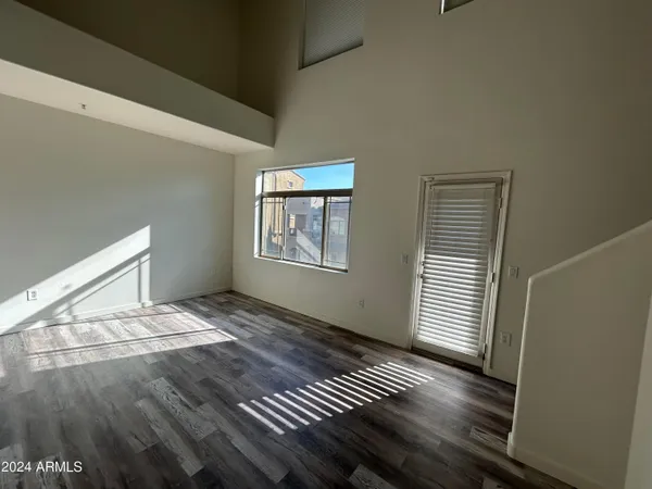 $2,100 | 16825 North 14th Street, Unit 75, Phoenix, AZ 85022