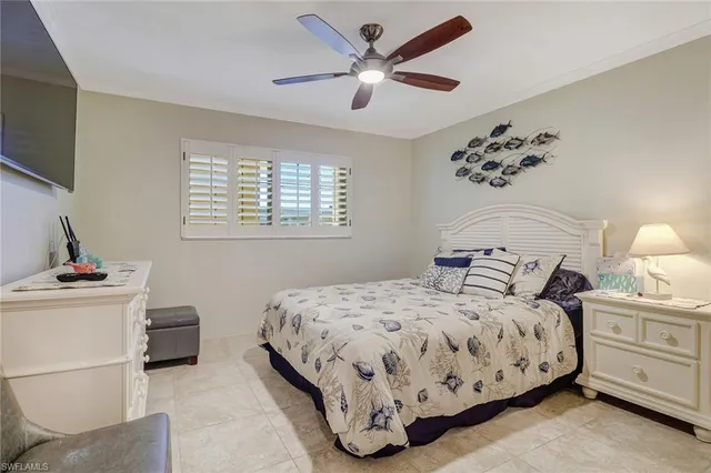 $8,000 | 1051 3rd Street South, Unit 301, Naples, FL 34102