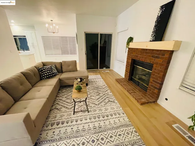 $689,900 | 2117 Mark Twain Drive, Antioch, CA 94531