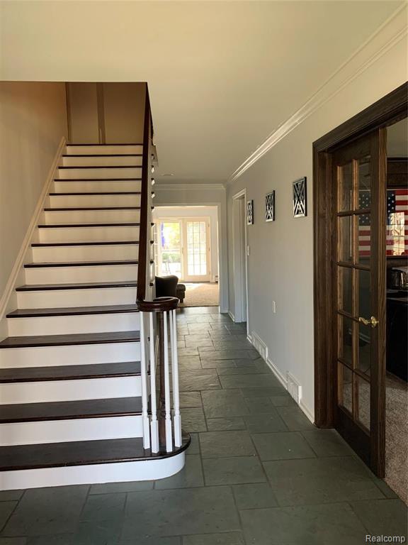 291 Touraine Road Grosse Pointe Farms, MI 48236 - Photo 3 of 35