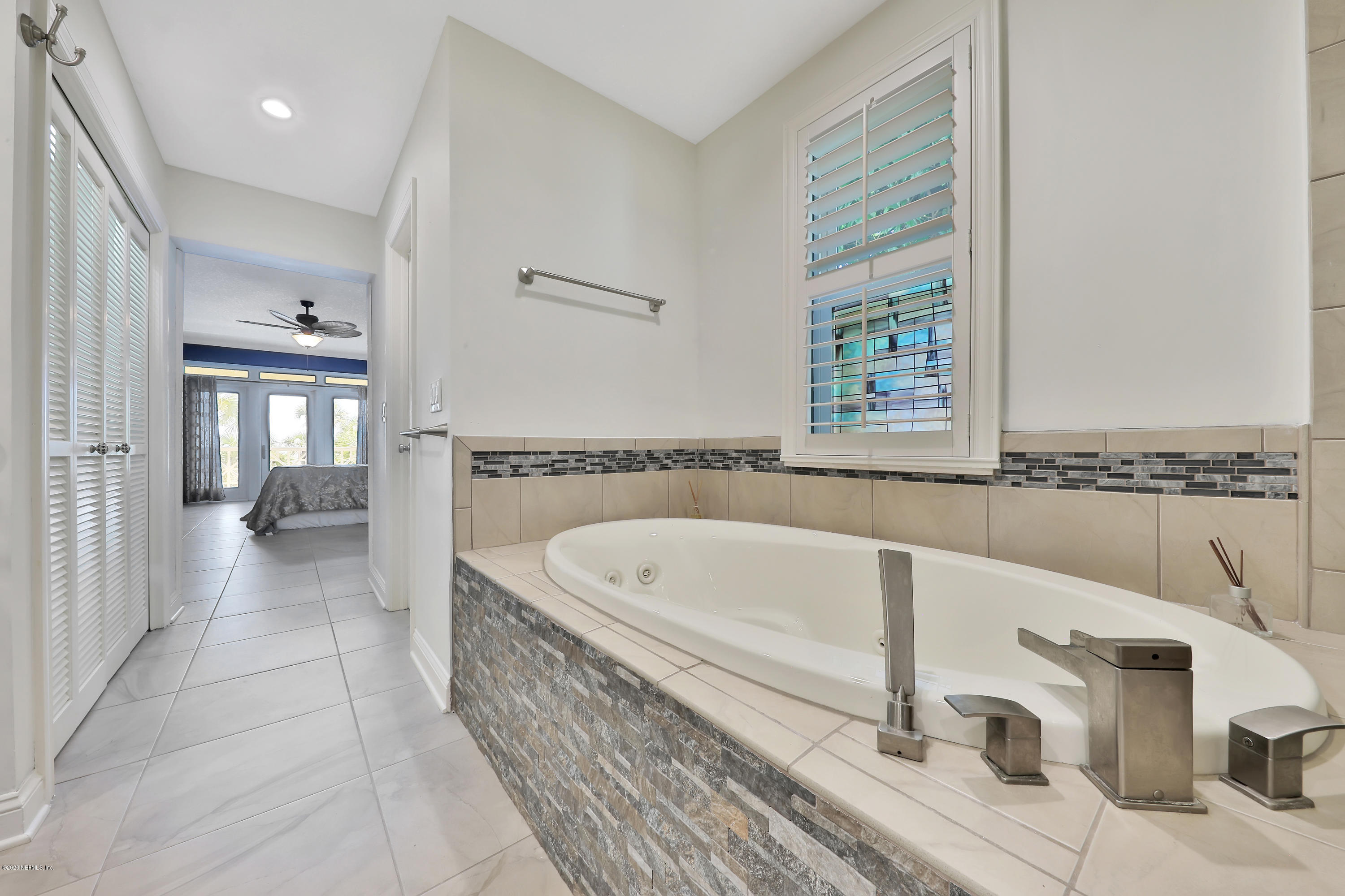 2363 Seminole Road Atlantic Beach, FL 32233 - Photo 28 of 49 Owners Bath