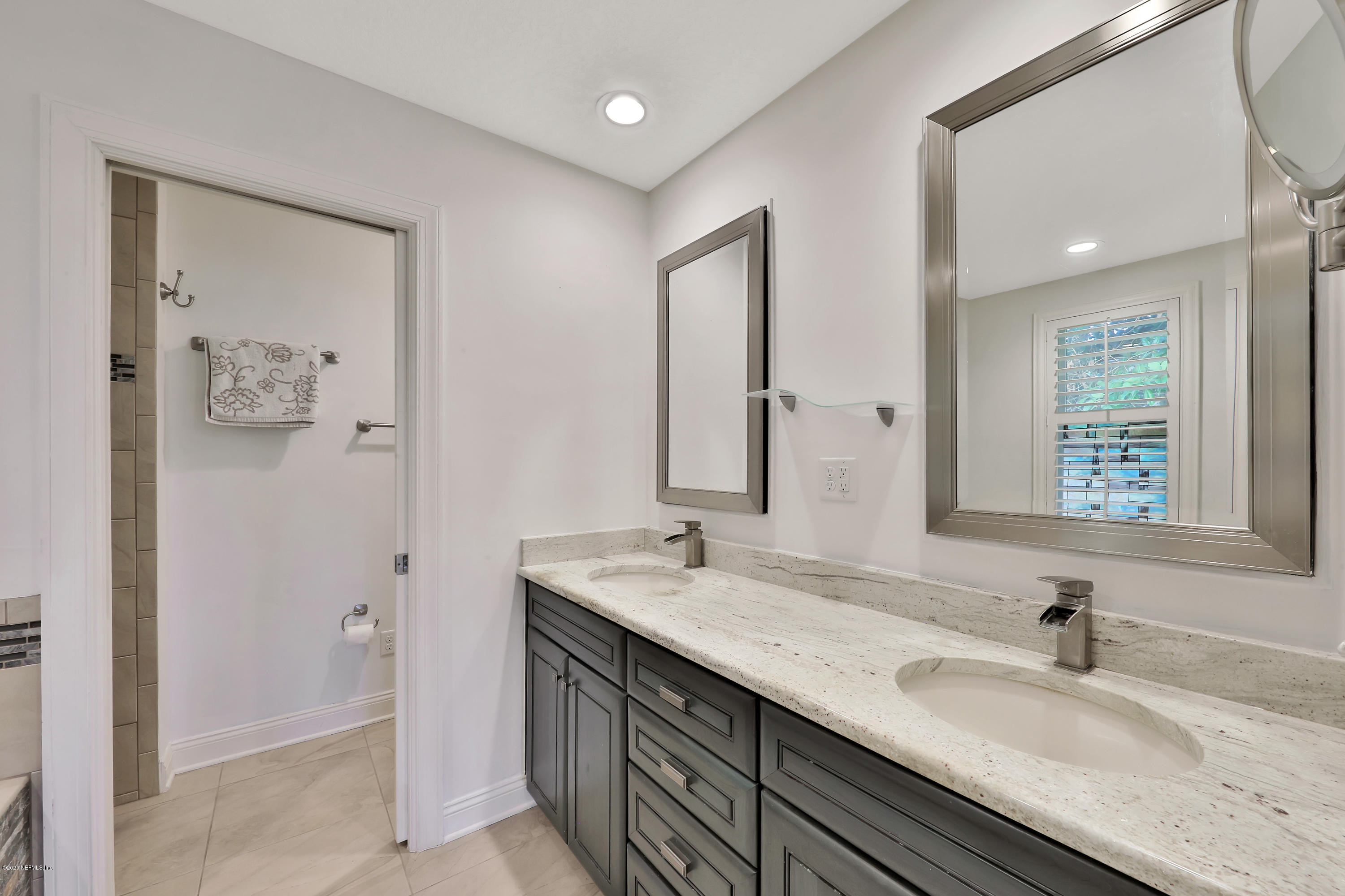 2363 Seminole Road Atlantic Beach, FL 32233 - Photo 29 of 49 Owners Bath