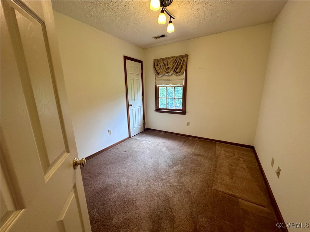 2355 Old Hanover Road Sandston, VA 23150 - Photo 8 of 15 Gallery Image 8
