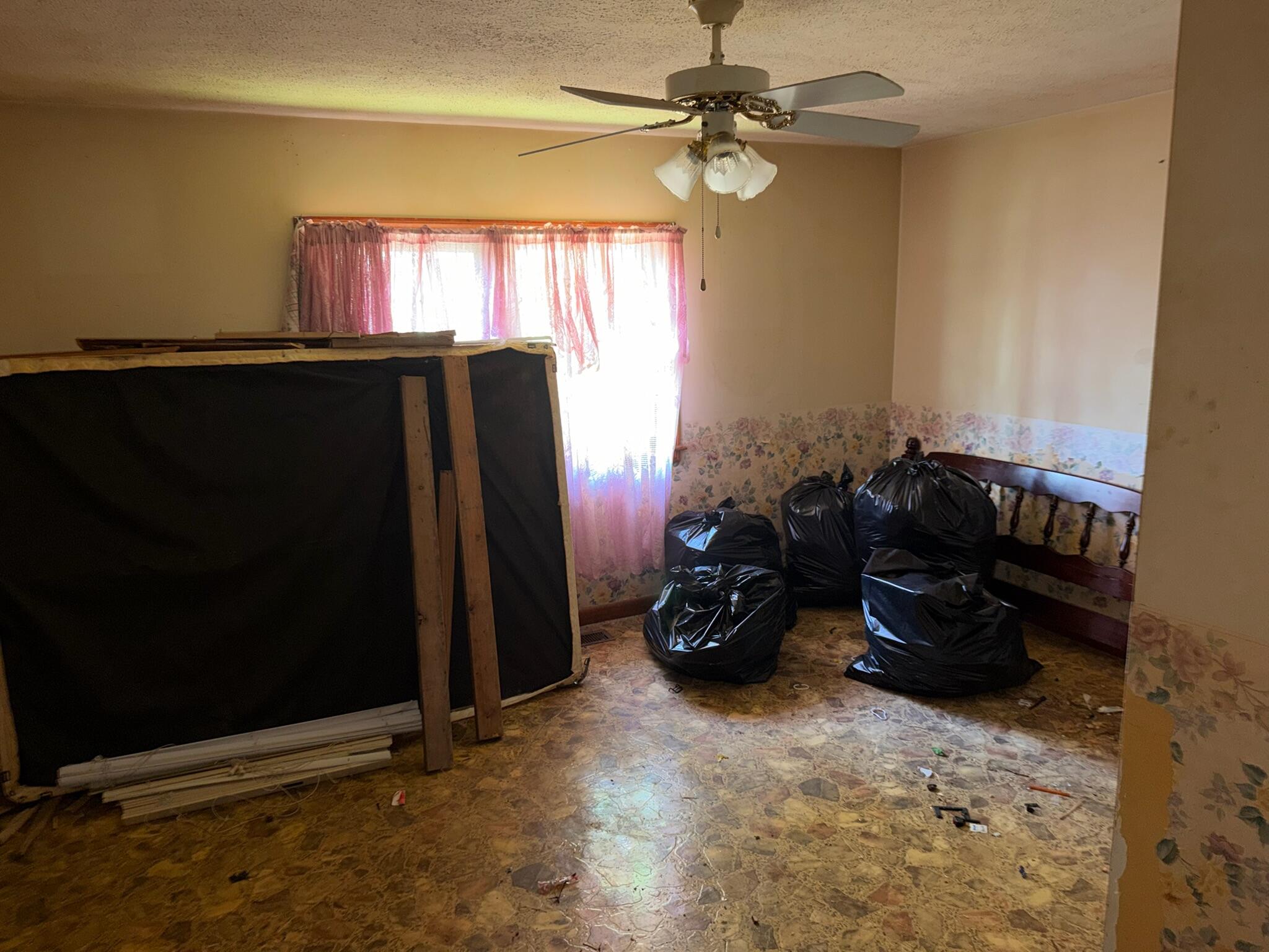 567 Hundley Road Crawley, WV 24931 - Photo 9 of 21 Gallery Image 9