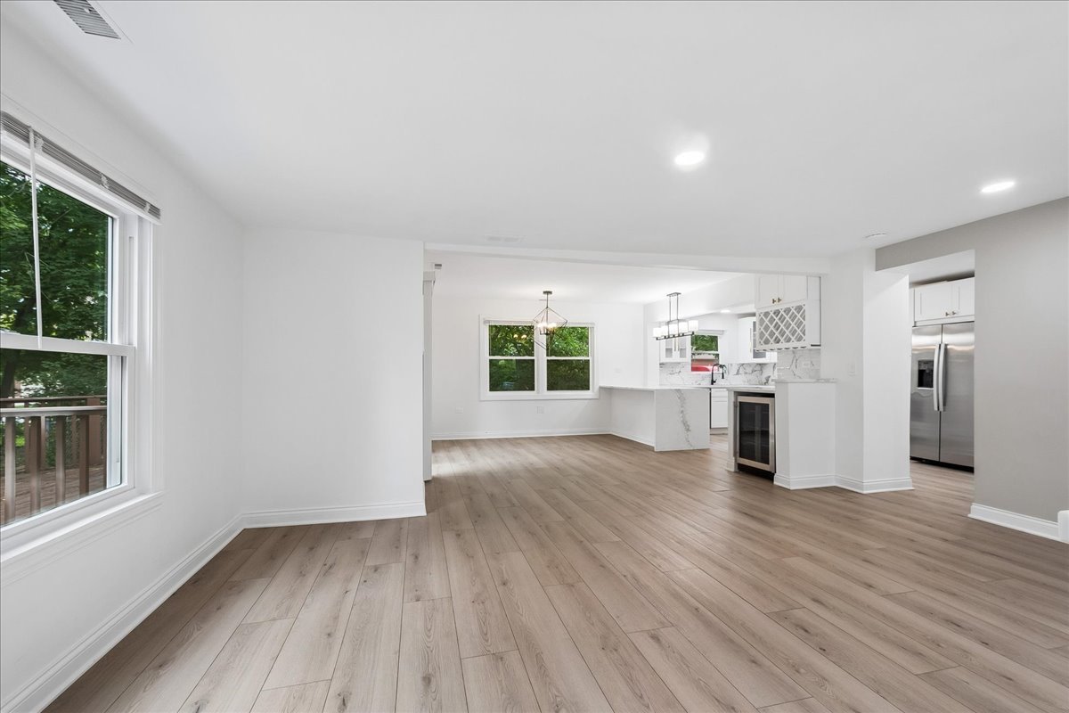 2272 Asbury Road Northbrook, IL 60062 - Photo 11 of 32 Gallery Image 11