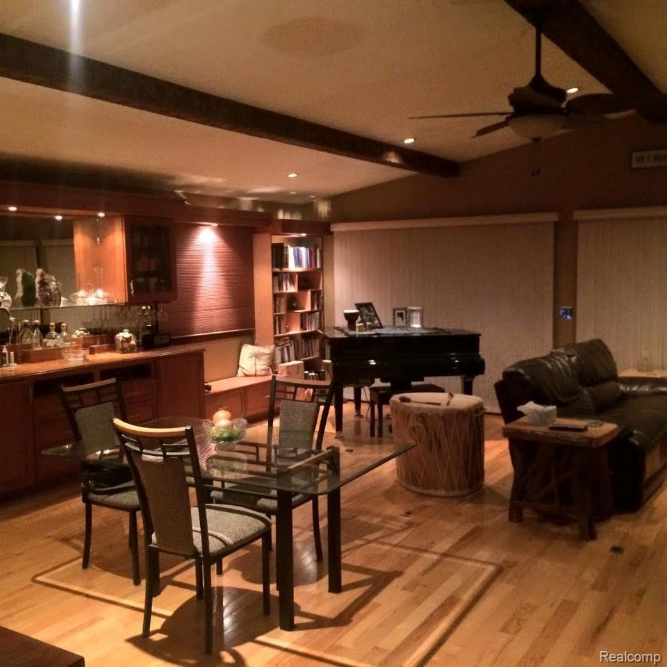 211 Ridgemont Road Oxford, MI 48370 - Photo 12 of 33 12.jpg