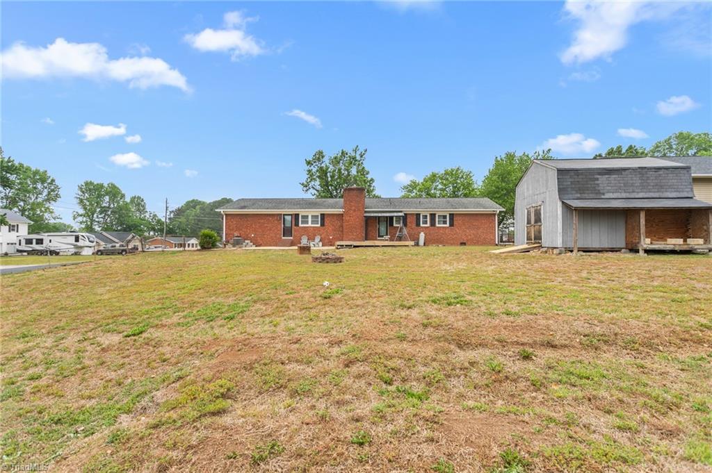 3810 Azalea Lane Trinity, NC 27370 - Photo 34 of 37