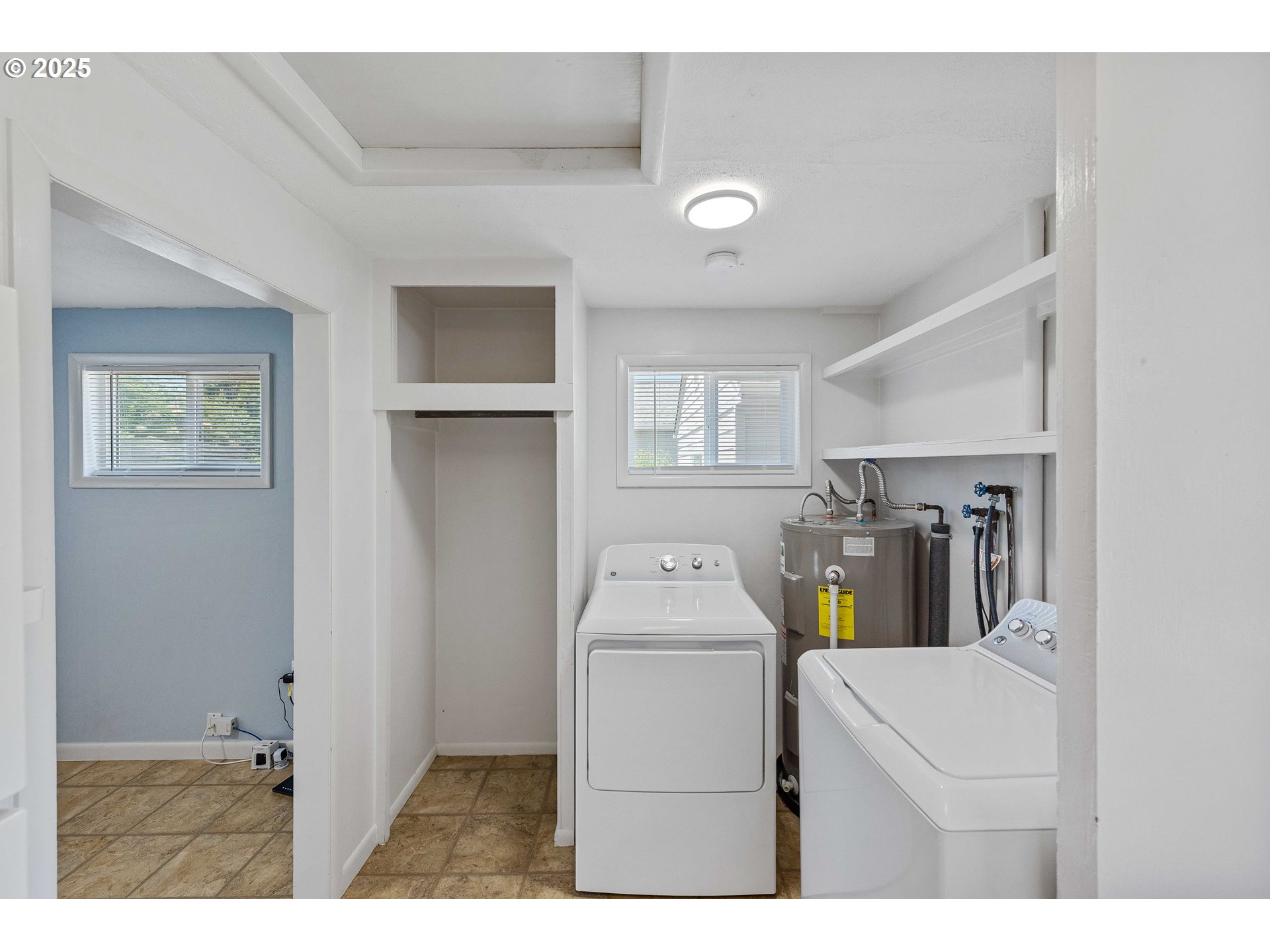 63850 North Barview Road Coos Bay, OR 97420 - Photo 13 of 48 Laundry
