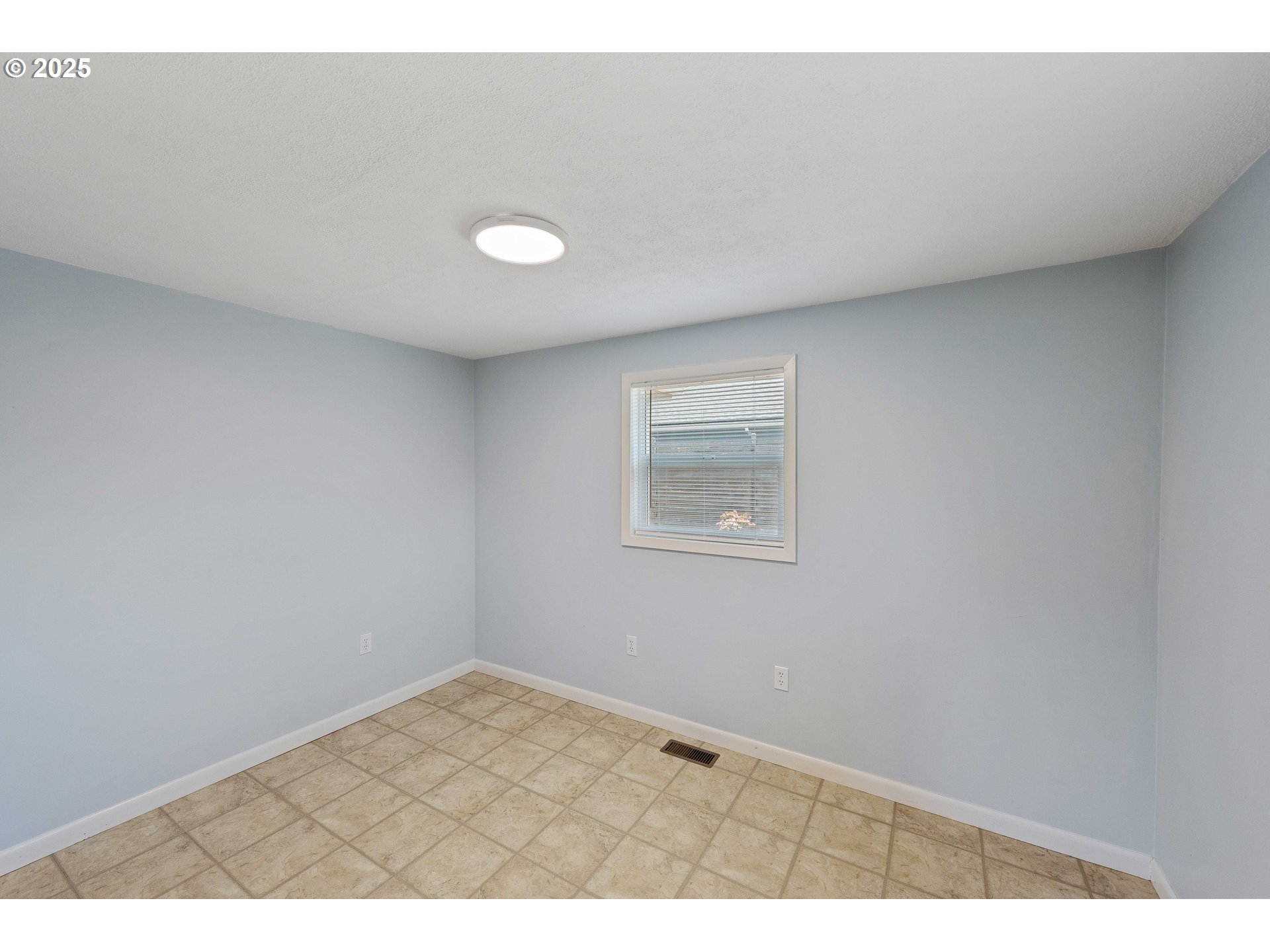 63850 North Barview Road Coos Bay, OR 97420 - Photo 14 of 48 Bedroom