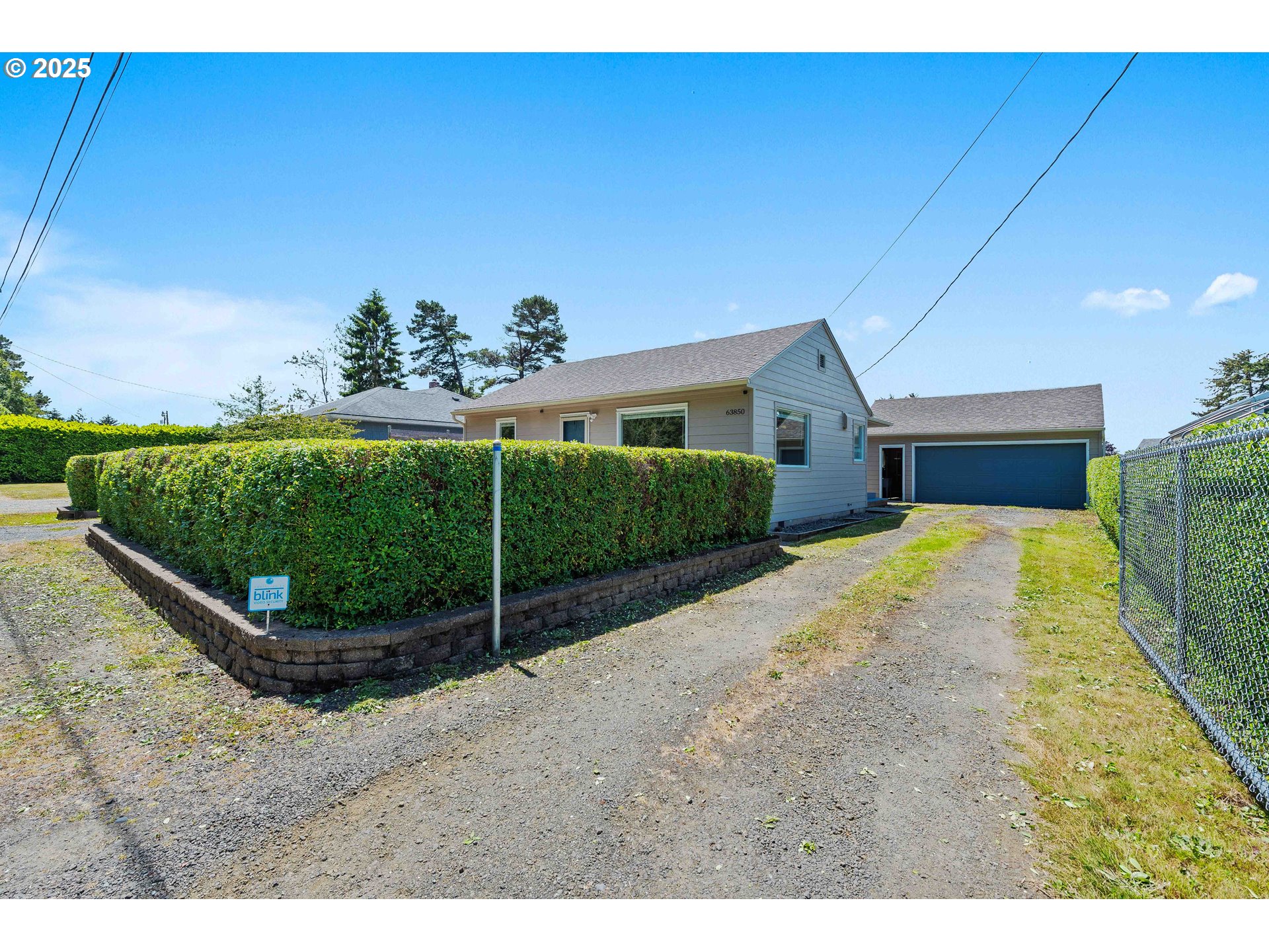 63850 North Barview Road Coos Bay, OR 97420 - Photo 5 of 48 Driveway