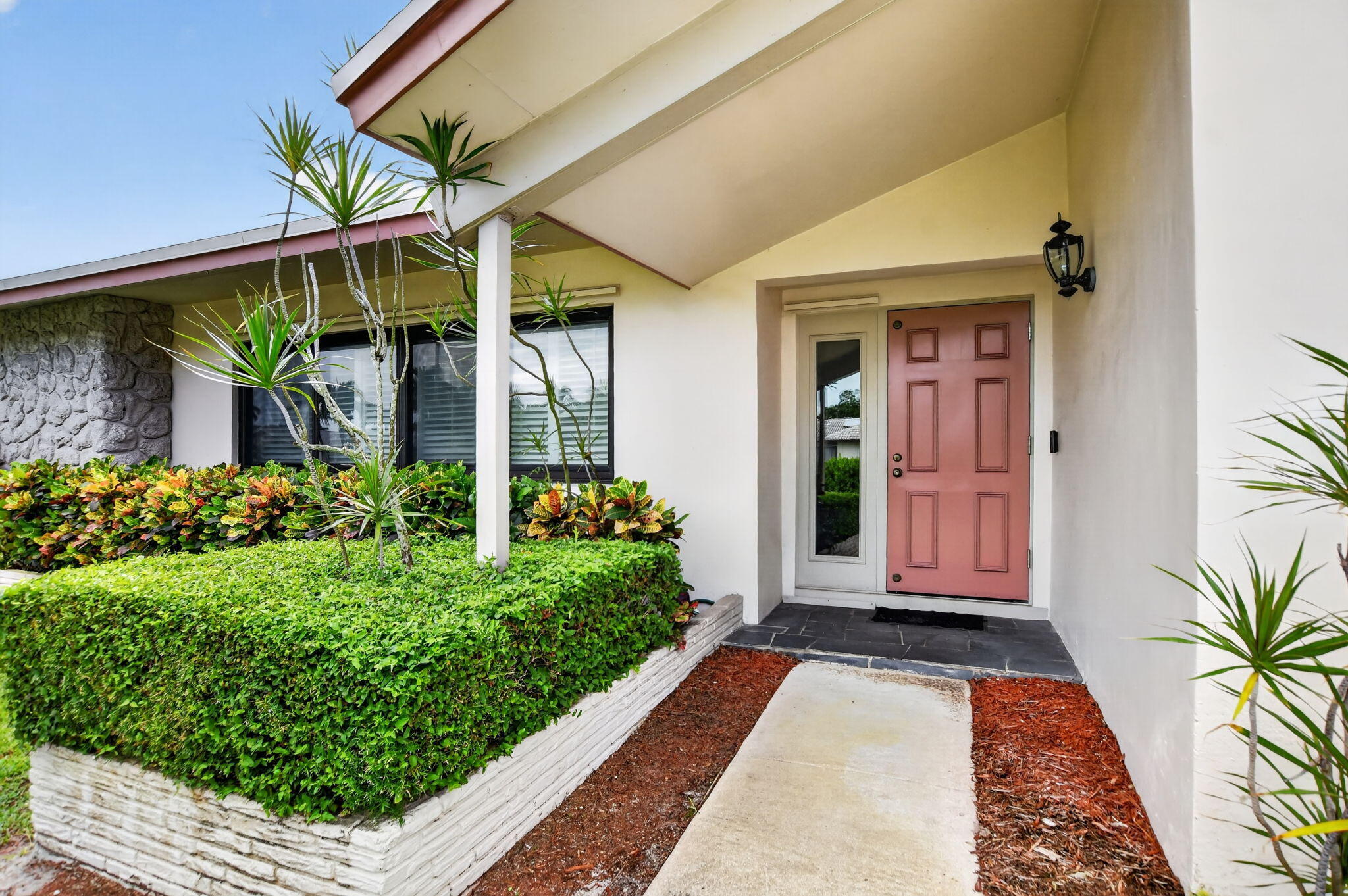 554 Northwest 46th Street Boca Raton, FL 33431 - Photo 2 of 55 4-web-or-mls-DSC_2749
