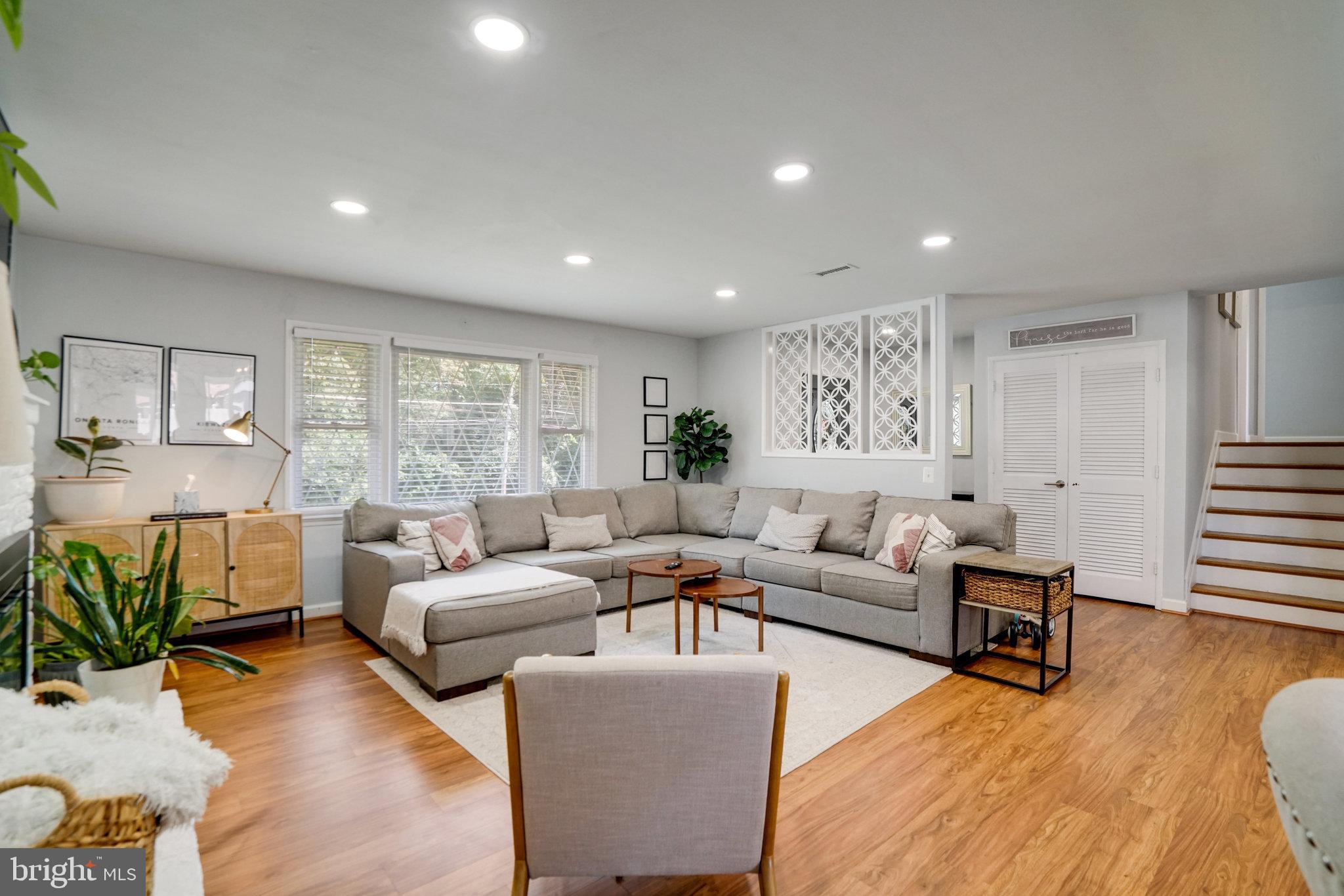 5904 Atteentee Road Springfield, VA 22150 - Photo 6 of 51 a living room with furniture and a large window