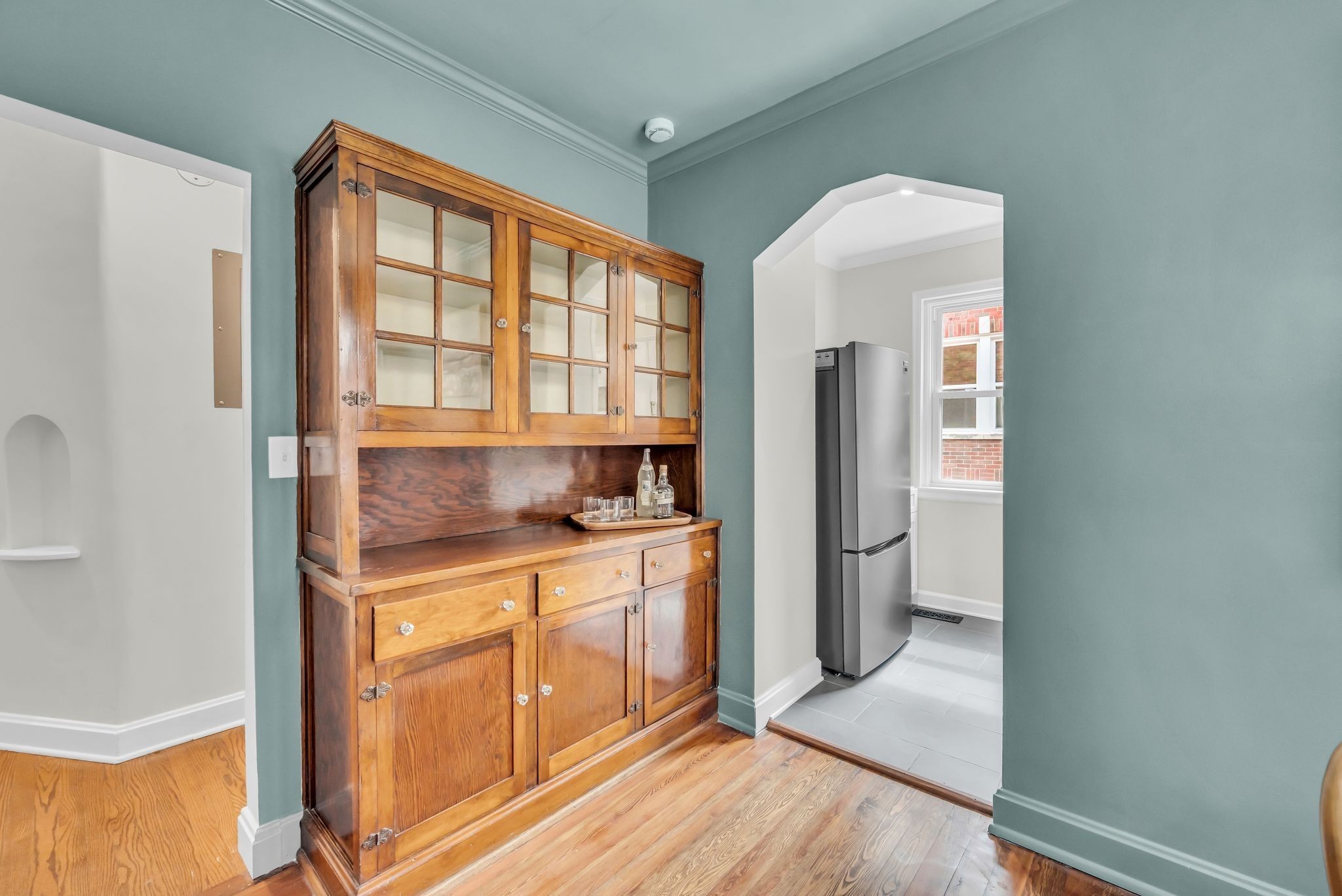 2003 Convent Place, Unit 1 Nashville, TN 37212 - Photo 20 of 34 a kitchen with a refrigerator a sink and a stove top oven