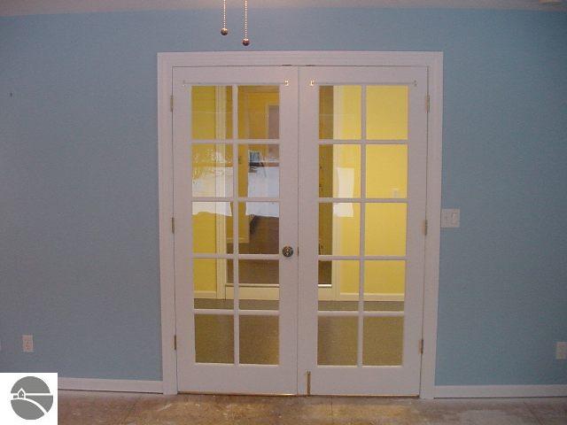 8731 Mercer Road Charlevoix, MI 49720 - Photo 12 of 15 1690110-11.JPG