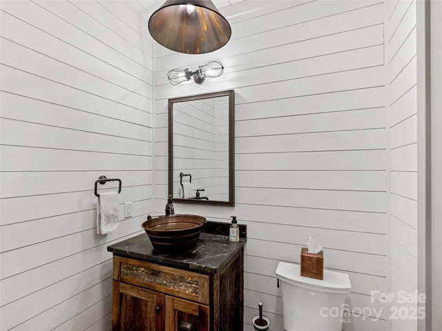 $2,675,000 | 59 West Bradford Hill Road, Mills River, NC 28759