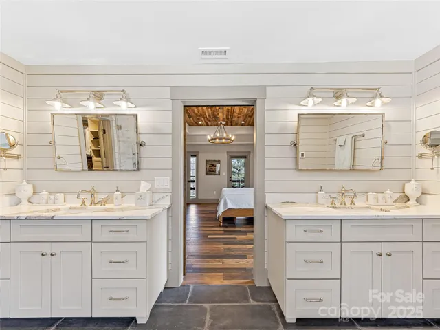 $2,675,000 | 59 West Bradford Hill Road, Mills River, NC 28759