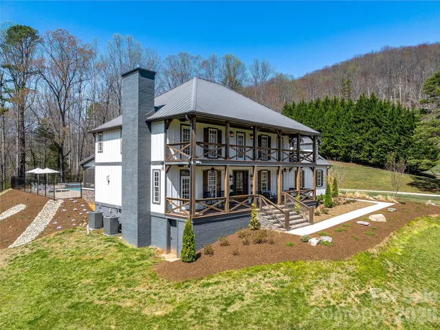 $2,575,000 | 59 West Bradford Hill Road, Mills River, NC 28759