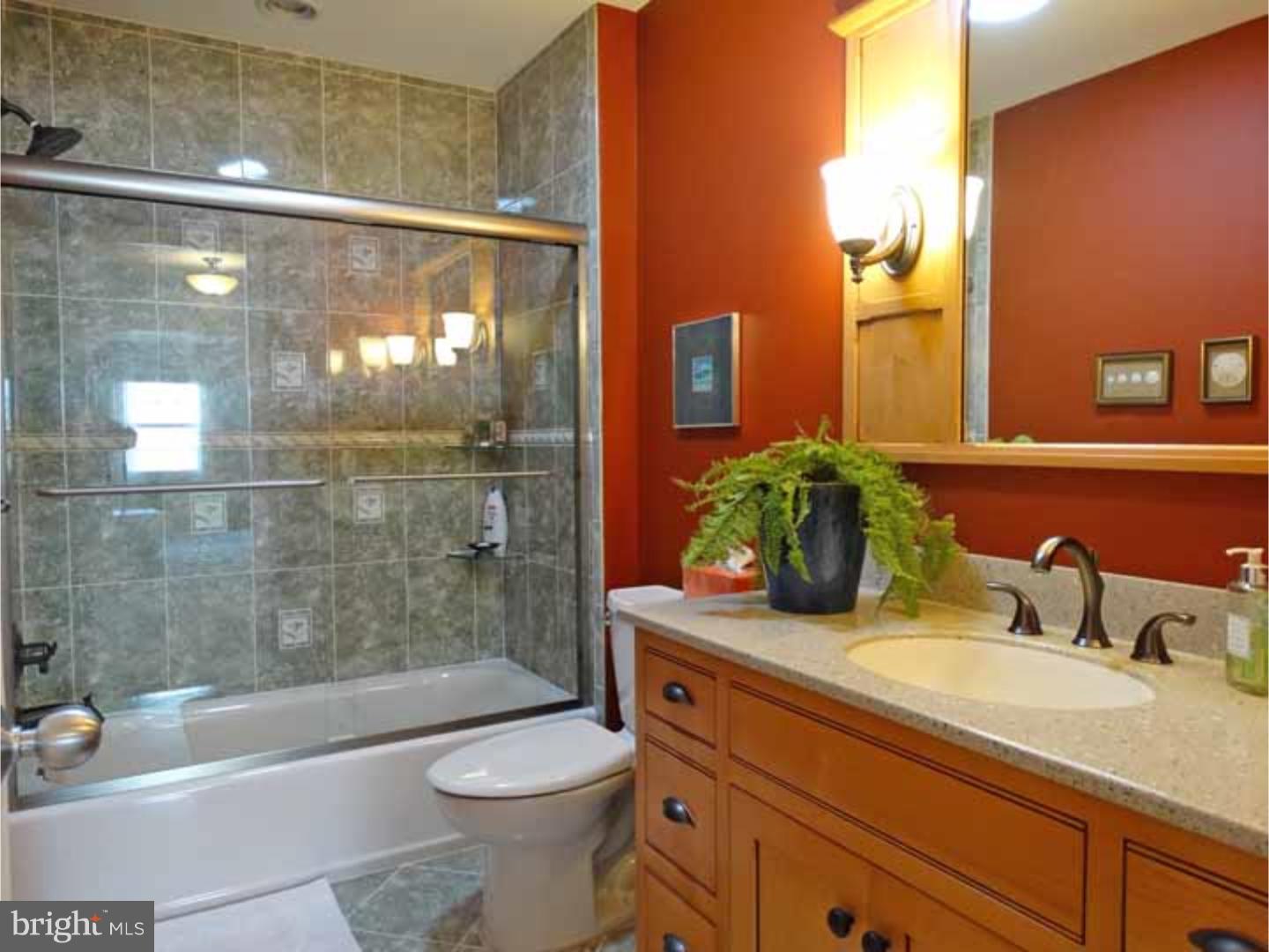 2118 East Wellington Road Newtown, PA 18940 - Photo 17 of 25 Bathroom