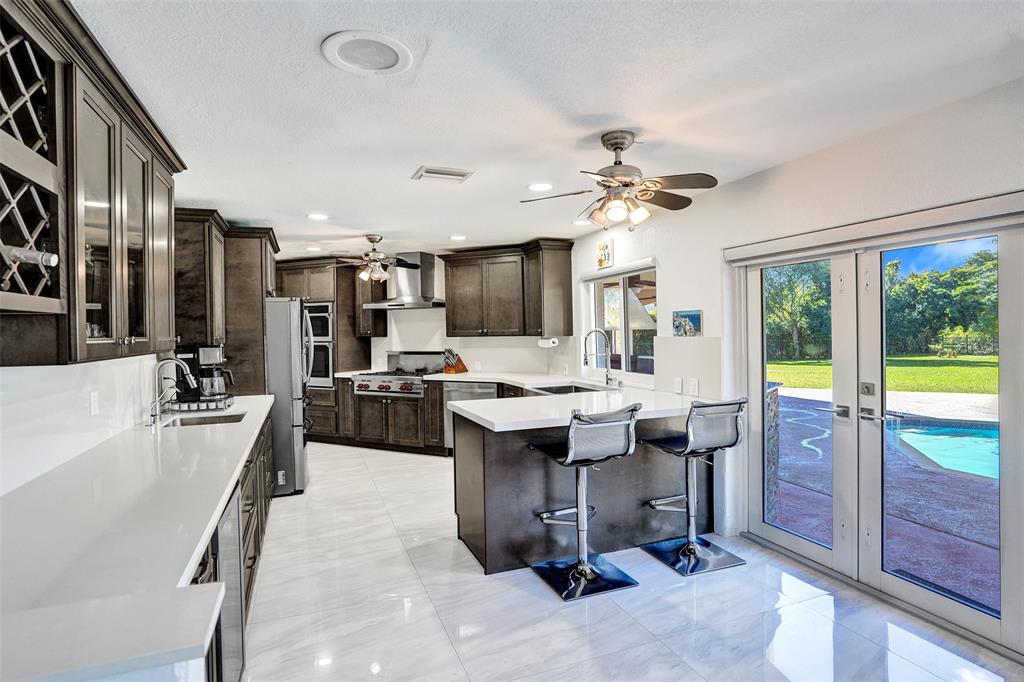 3061 Southwest 117th Avenue Davie, FL 33330 - Photo 15 of 83