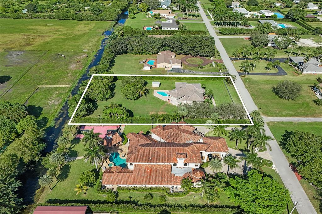3061 Southwest 117th Avenue Davie, FL 33330 - Photo 76 of 83 an aerial view of a