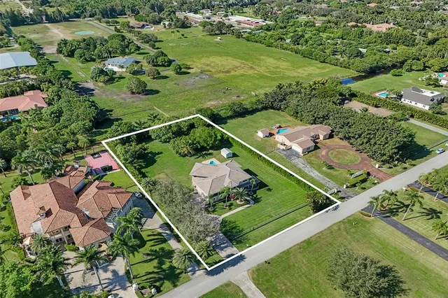$1,850,000 | 3061 Southwest 117th Avenue, Davie, FL 33330
