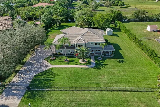$1,850,000 | 3061 Southwest 117th Avenue, Davie, FL 33330
