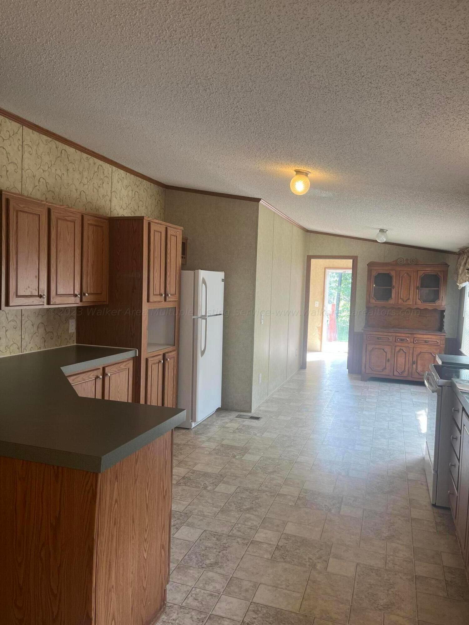 136 Pleasant Way Jasper, AL 35501 - Photo 3 of 12 Gallery Image 3