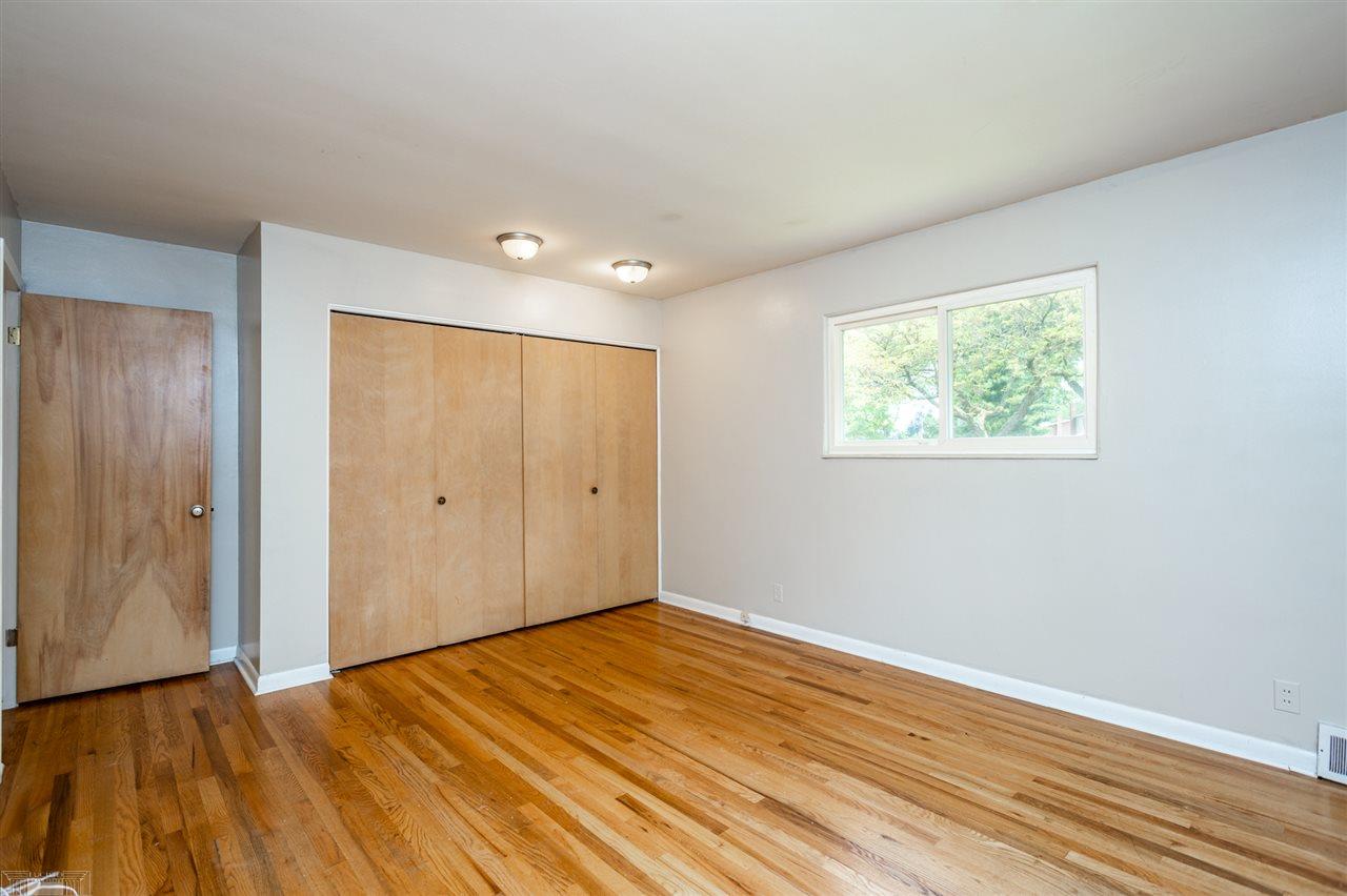 21737 River Road Grosse Pointe Woods, MI 48236 - Photo 30 of 53
