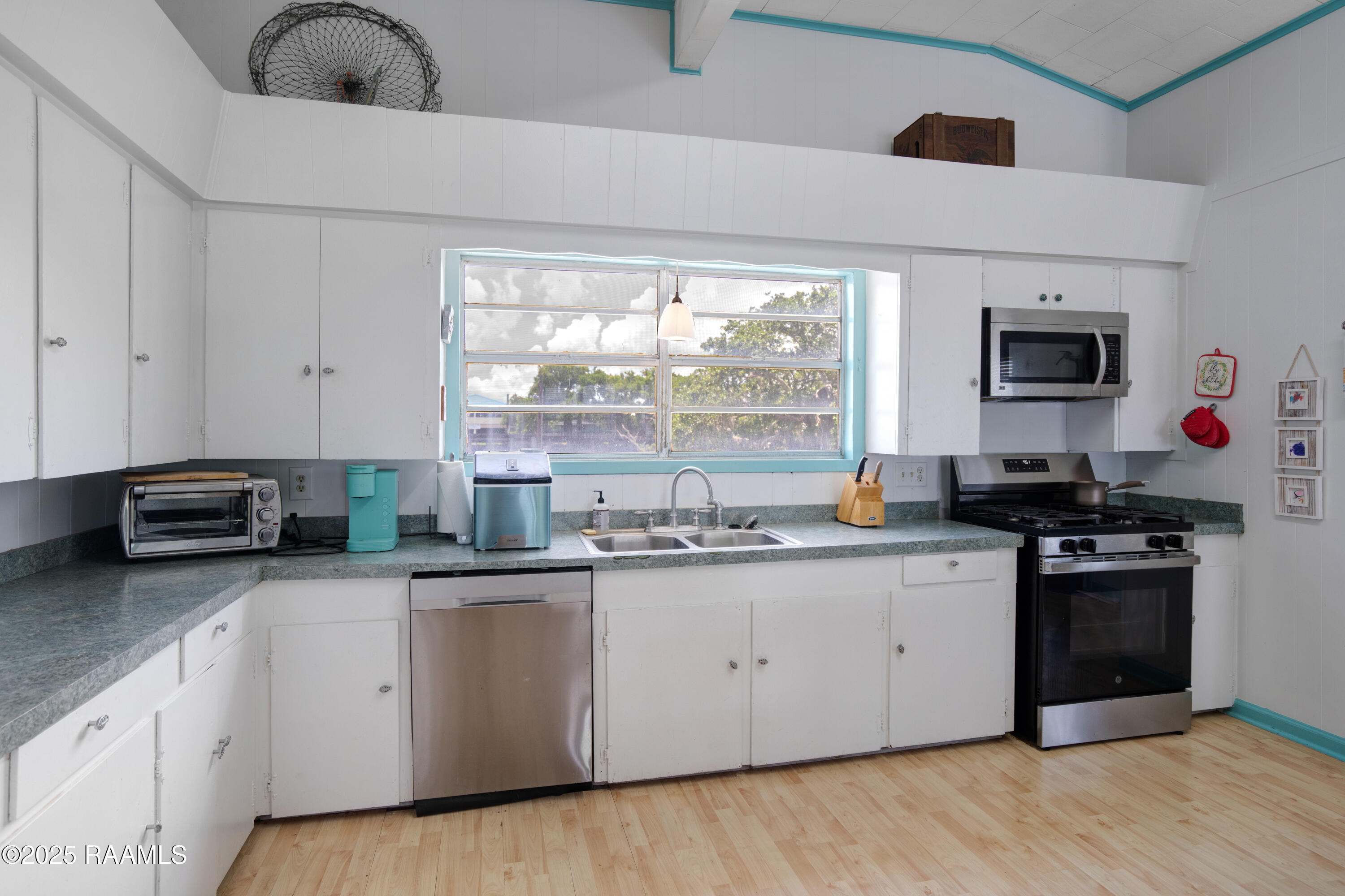 116 Sunset Cypremort Point Cypremort Point, LA 70538 - Photo 12 of 43 116 Sunset-12