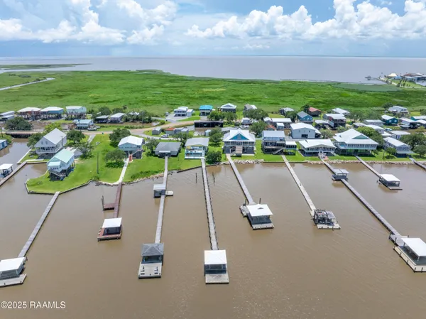 $630,000 | 116 Sunset Cypremort Point, Franklin, LA 70538