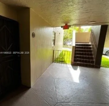 $2,250 | 9120 Fontainebleau Boulevard, Unit 408, Miami, FL 33172