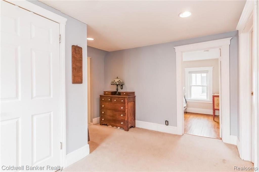 630 West University Drive Rochester, MI 48307 - Photo 20 of 32
