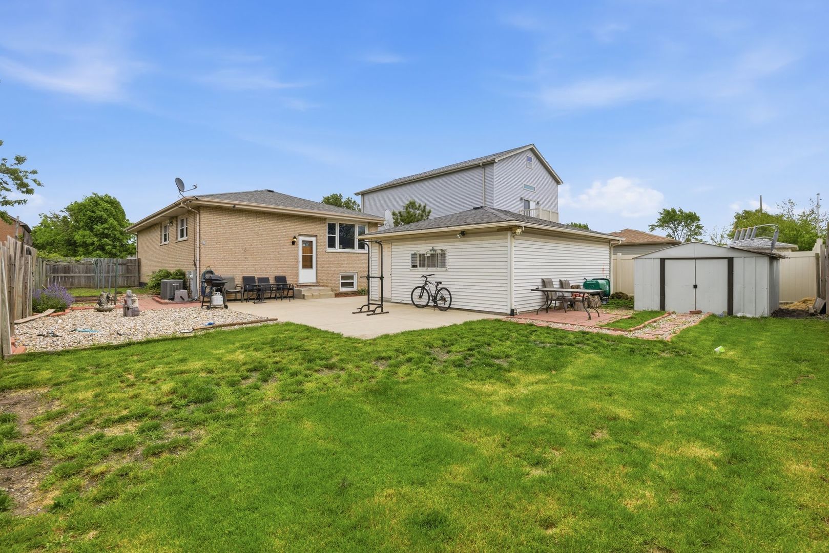 9324 Thomas Avenue Bridgeview, IL 60455 - Photo 32 of 34