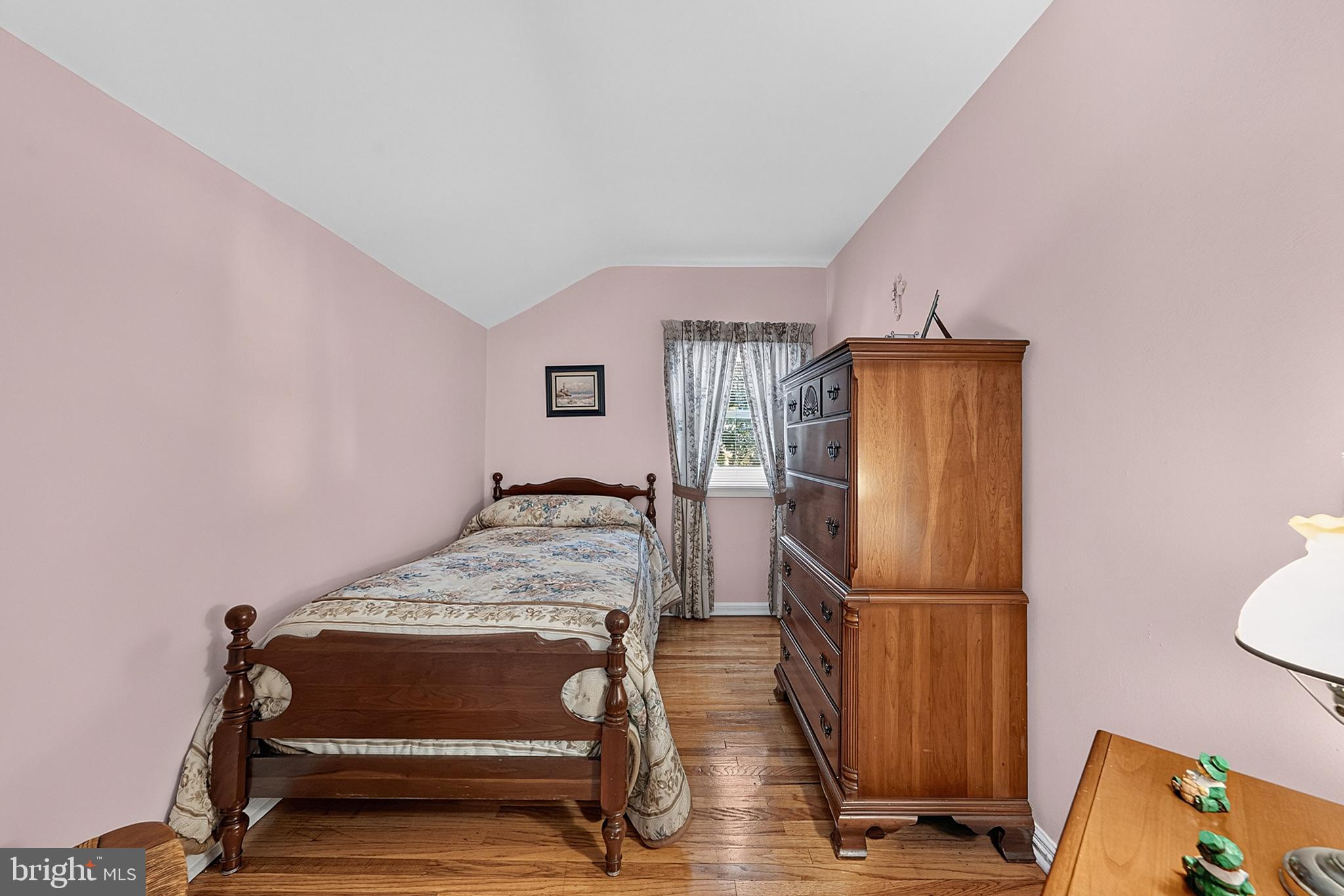 112 Redford Road Oreland, PA 19075 - Photo 16 of 31 Gallery Image 16