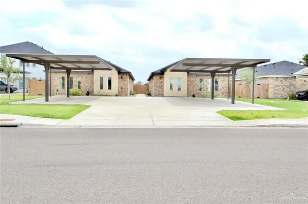$1,200 | 2904 East Israel Avenue, Unit A, Alton, TX 78573