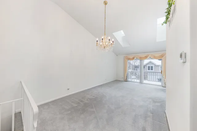 $410,500 | 2319 Chasewood Drive, Downers Grove, IL 60515