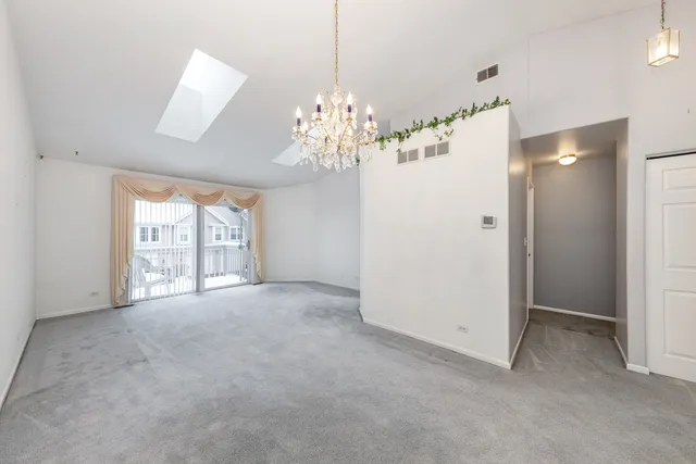 $410,500 | 2319 Chasewood Drive, Downers Grove, IL 60515