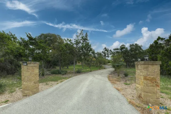 $499,000 | 861 Rutherford, Fischer, TX 78623