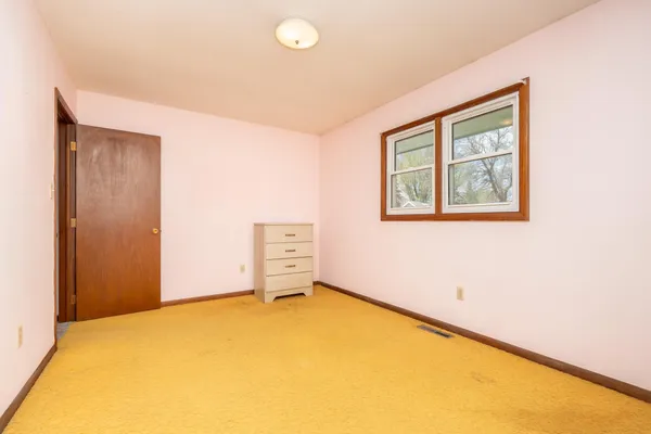 $399,900 | 502 Vine Avenue West, Montgomery, MN 56069